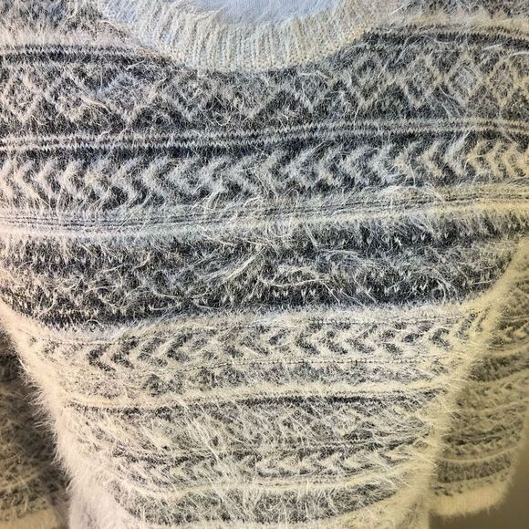Springfield Knitwear Icy Blue Fuzzy Soft Sparkly Sweater Med - Picture 6 of 16